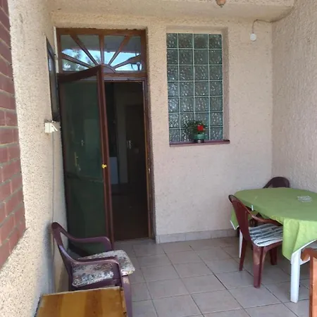 2 Szemelynek Kanjiza