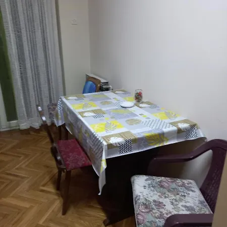 2 Szemelynek Kanjiža