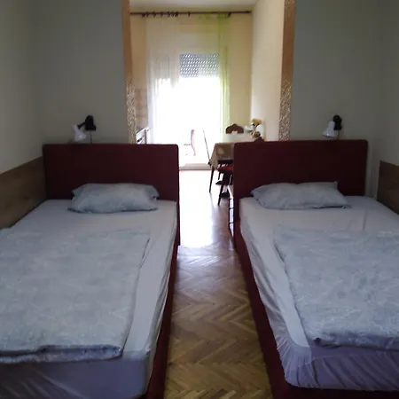 Gostinjska kuća 2 Szemelynek Kanjiza